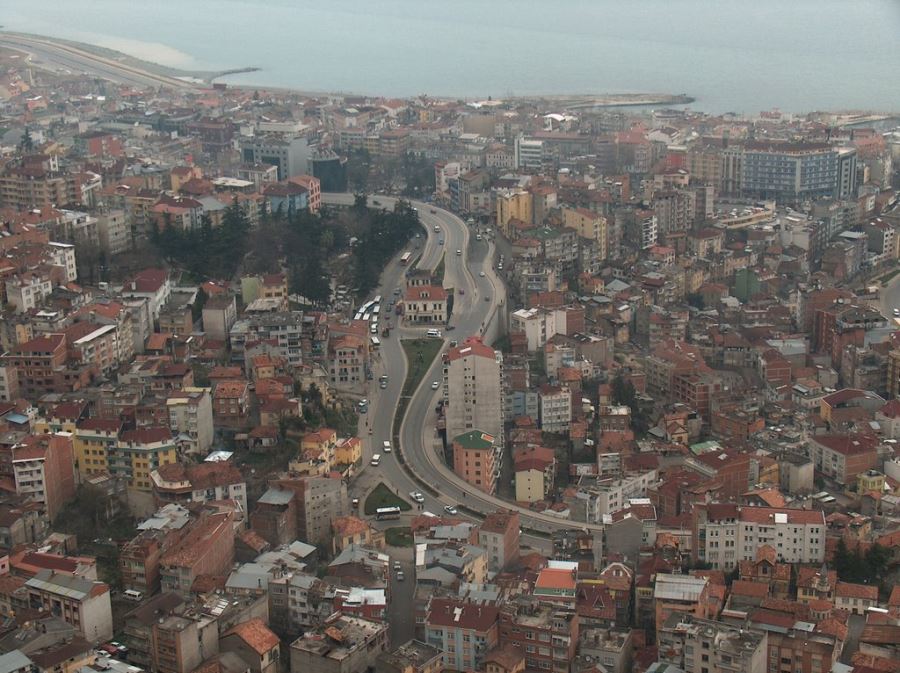 Trabzon’un merkezine bin araçlık otopark